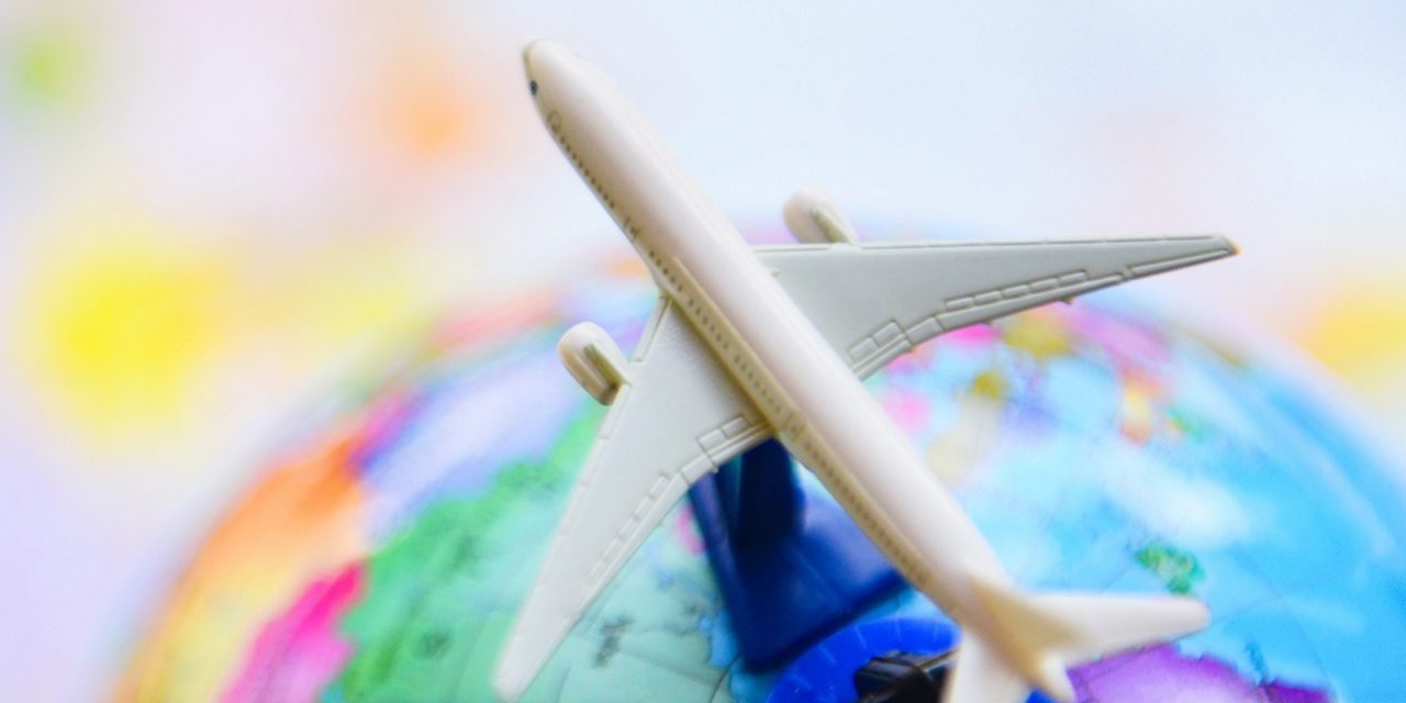 https://conectameya.com/wp-content/uploads/2019/12/bigstock-Travel-Background-Concept-Ai-318873919e-1280x1280-1280x640.jpg